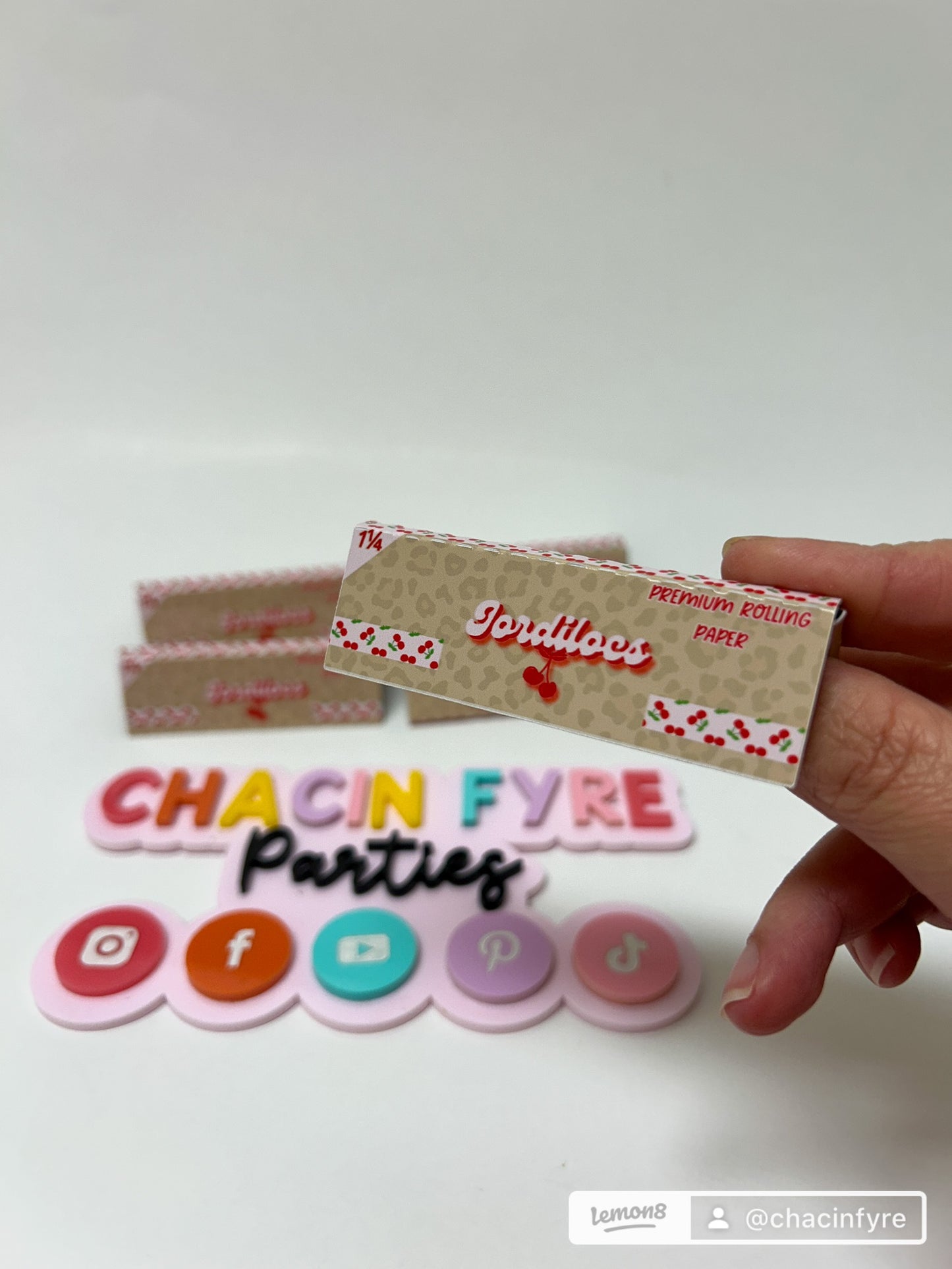 Custom Rolling Papers